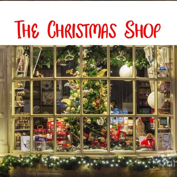 christmas clothes & decor - Picture 2 of 2